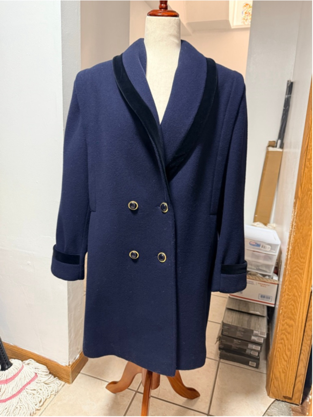 Vintage Herman Kay USA Wool coat navy blue black velvet size 14